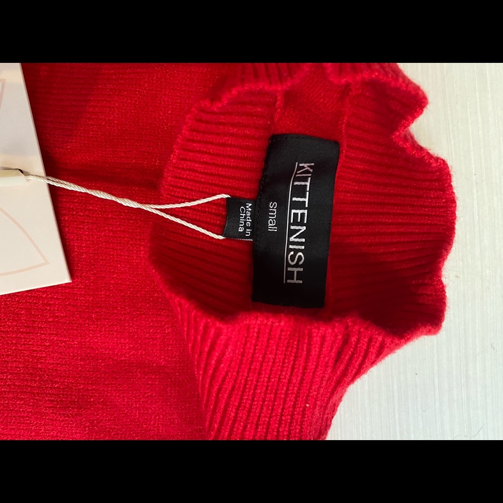 kittenish red sweater - never worn w tags! ๐๐ผ - Picture 5 of 6